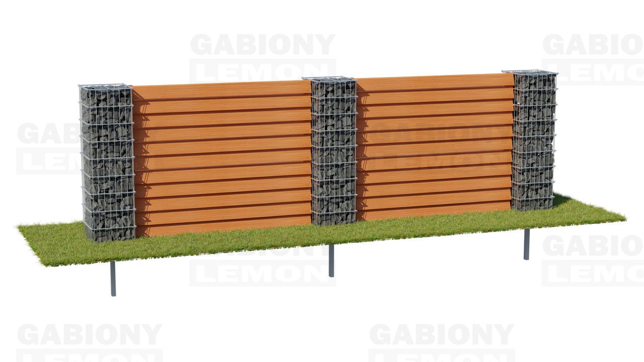 dřevěný plot s gabionovými sloupky