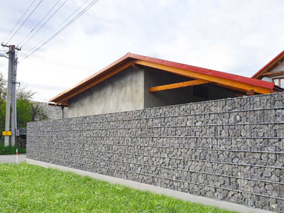 betonova deska jako podklad pod gabion